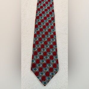 Stylish Red Geometric Silk Tie